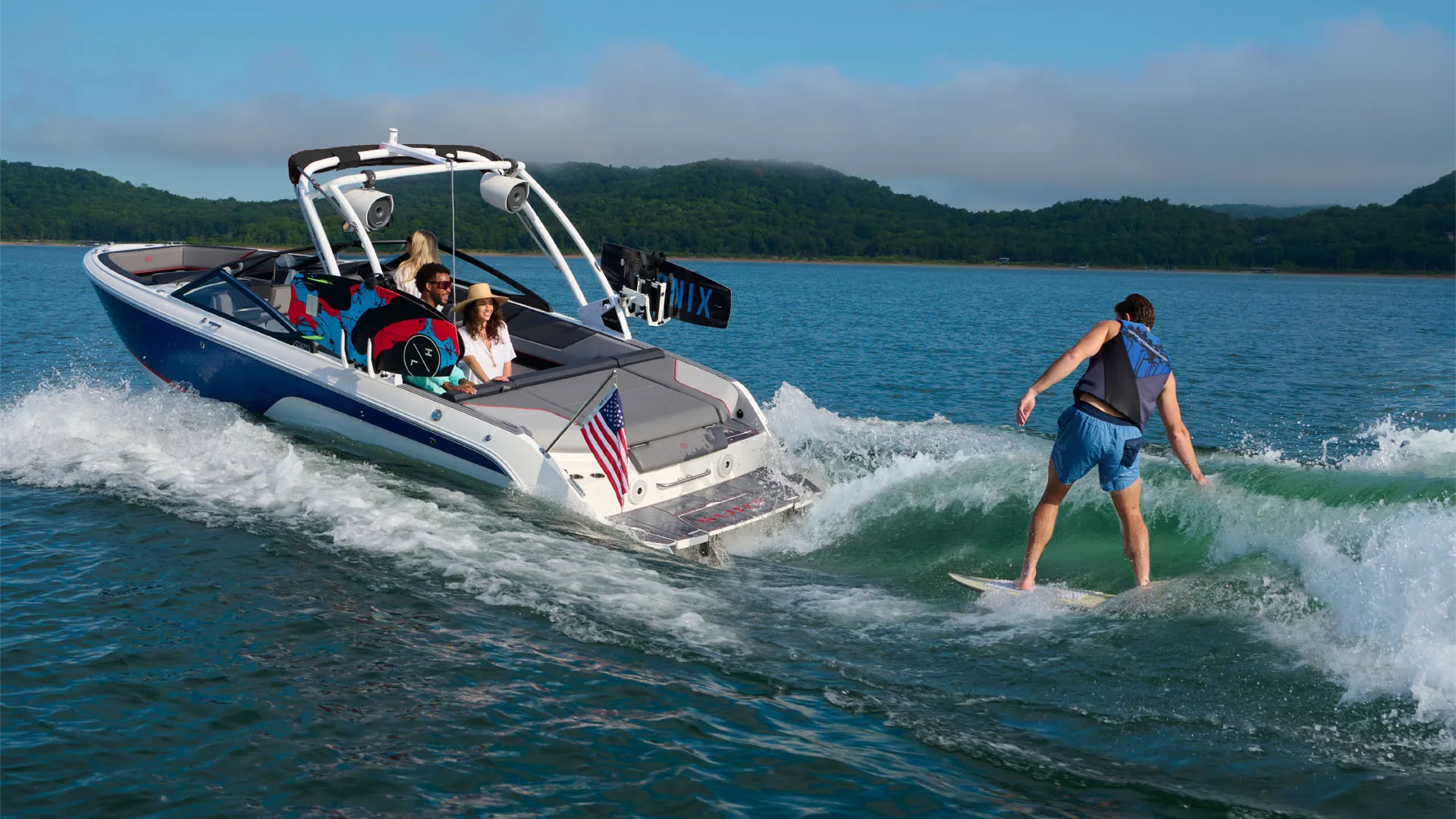 Cobalt CS23 Surf Boat - Premium 23' Wake Boat with Volvo Penta